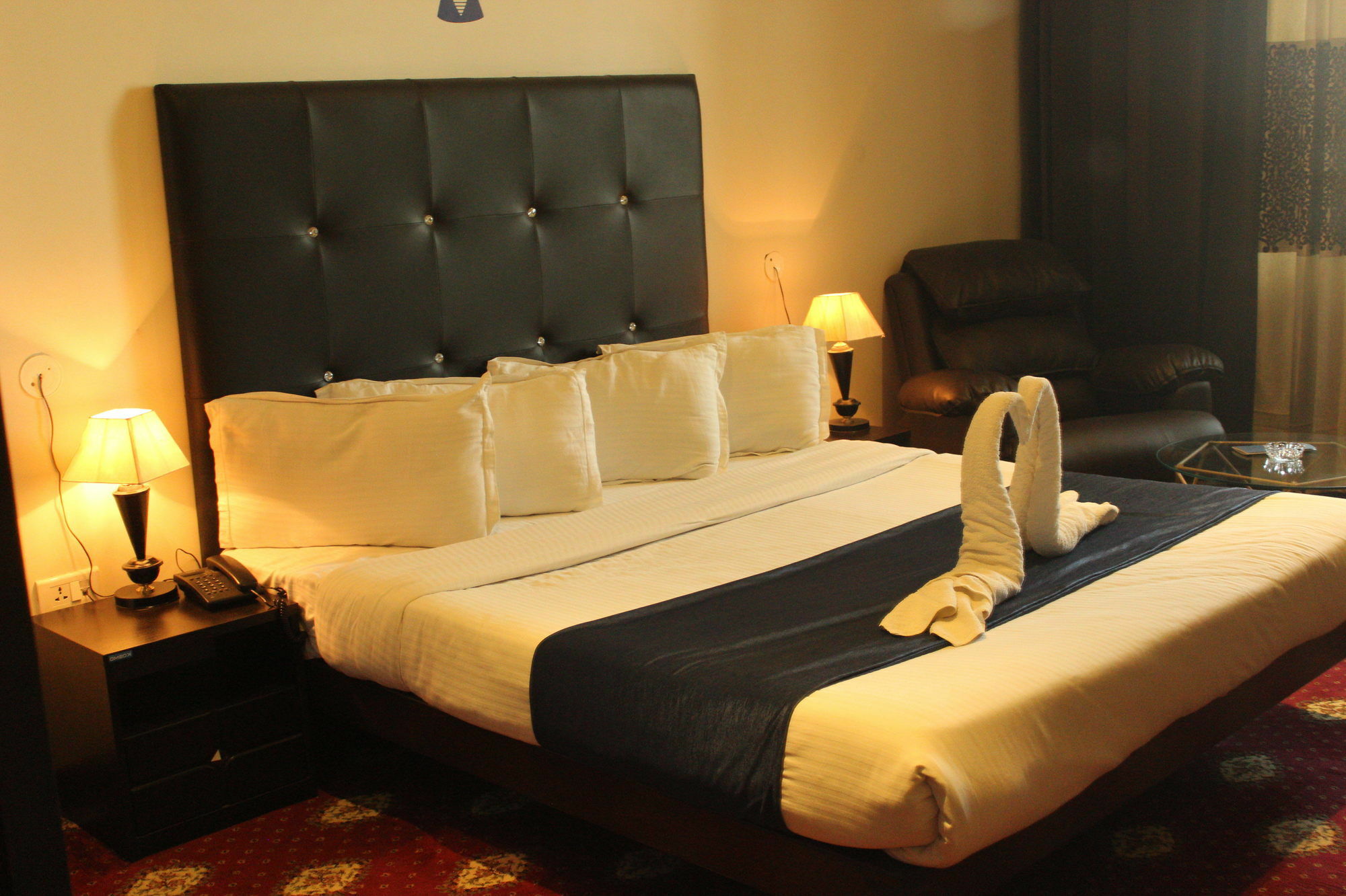 แฟบโฮเต็ล ออร์เบียน มอลล์ โรด Hotel อัมริตสา ภายนอก รูปภาพ
